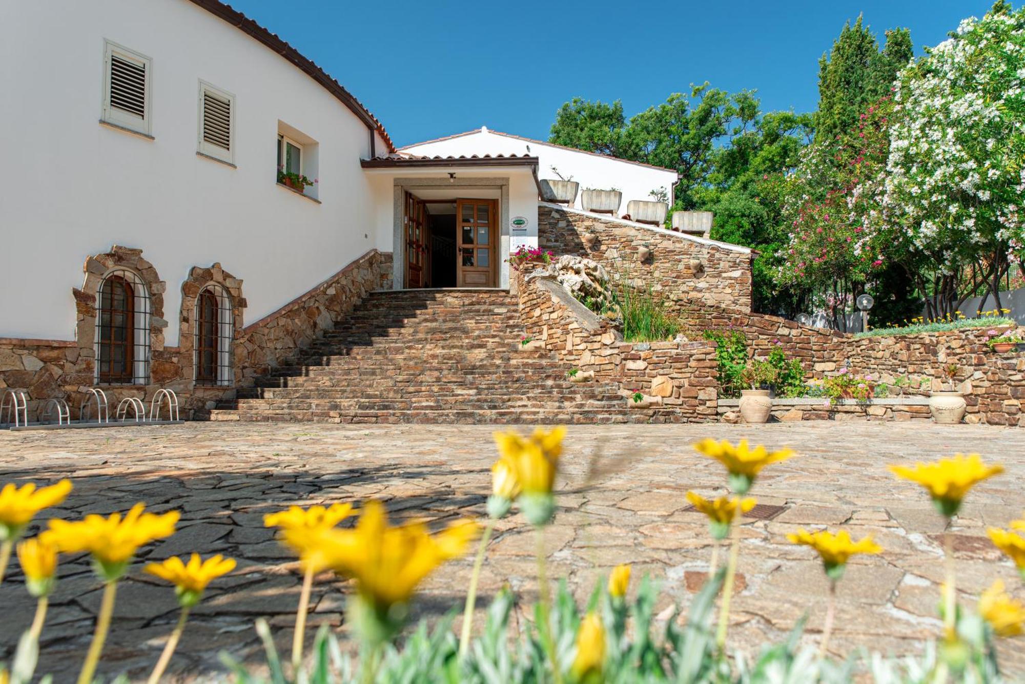 L'aragosta Hotel 3*